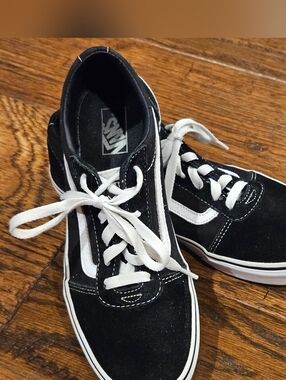 Vans Youth Ward Shoes, Black/White, Suede/Canvas - Size Youth 6.5
